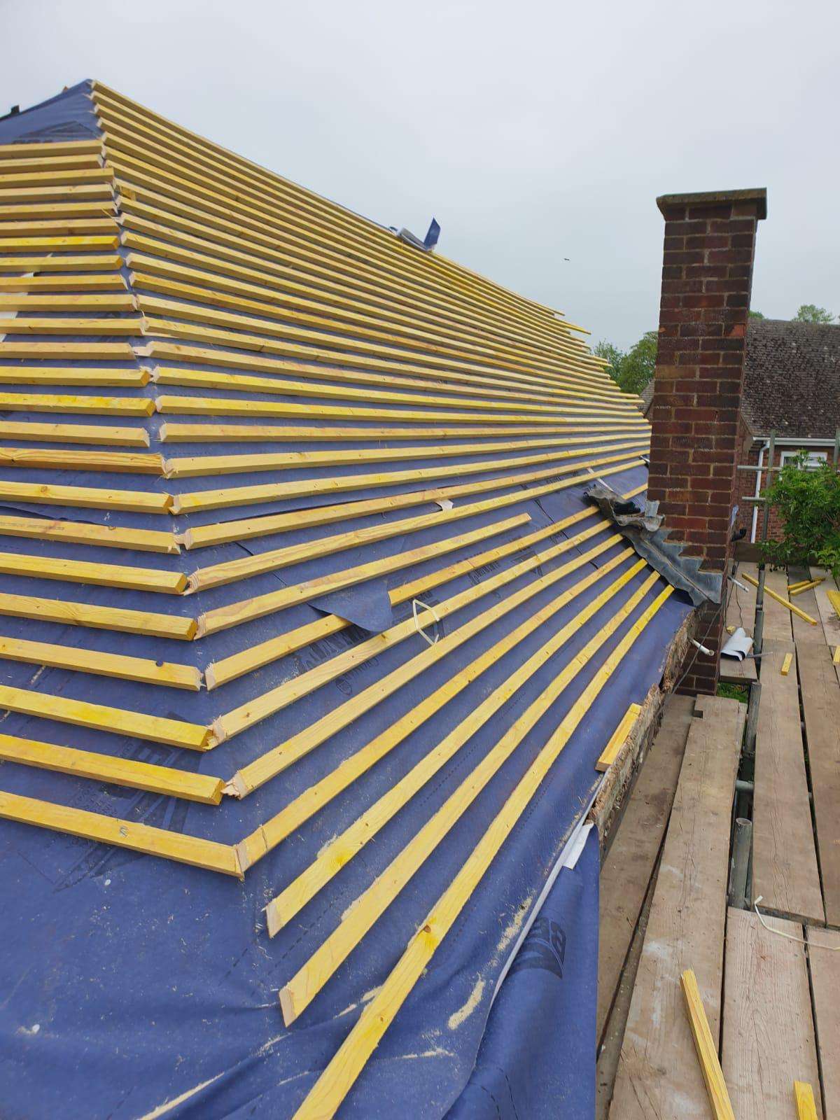 Roofing Cambridge - new tiles-2